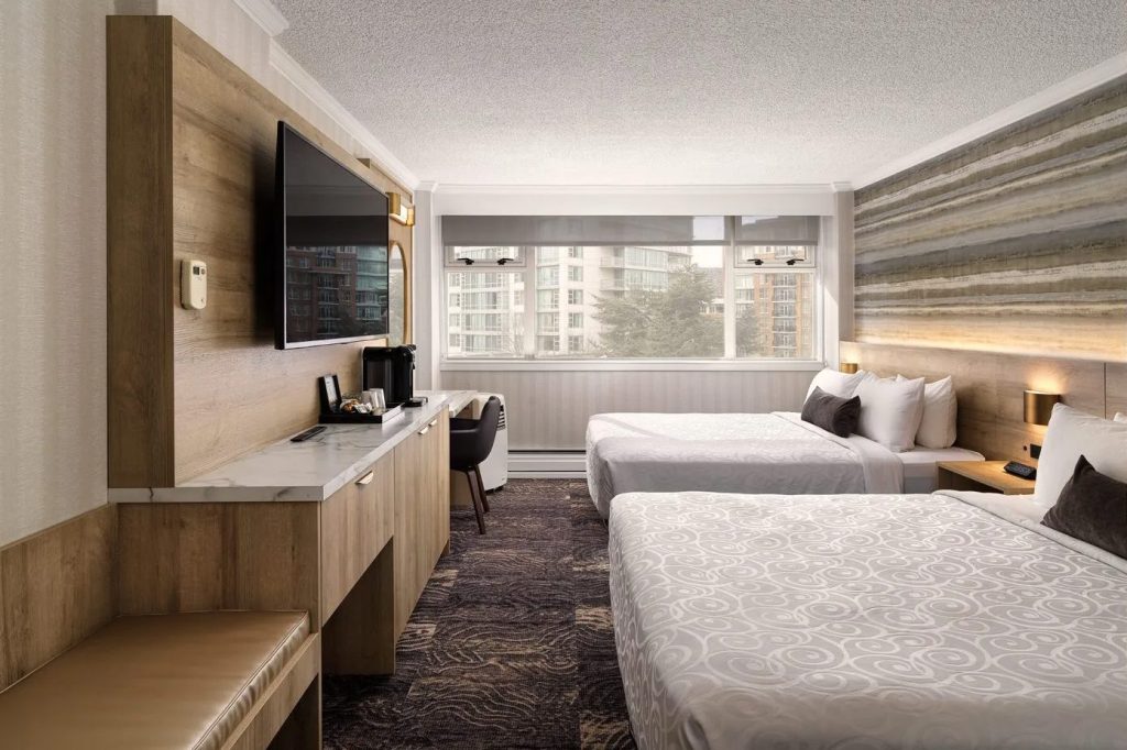 Chateau Victoria Hotel Traditional Rooms